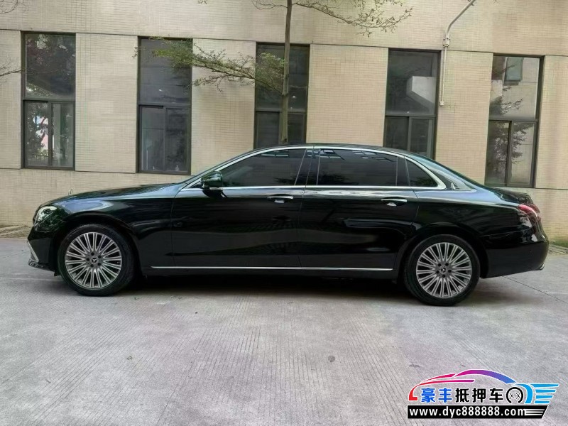23年奔驰E轿车抵押车出售