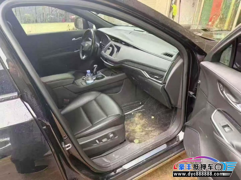 19年凯迪拉克XT4轿车抵押车出售