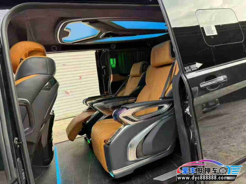 24年福特途睿欧轿车抵押车出售