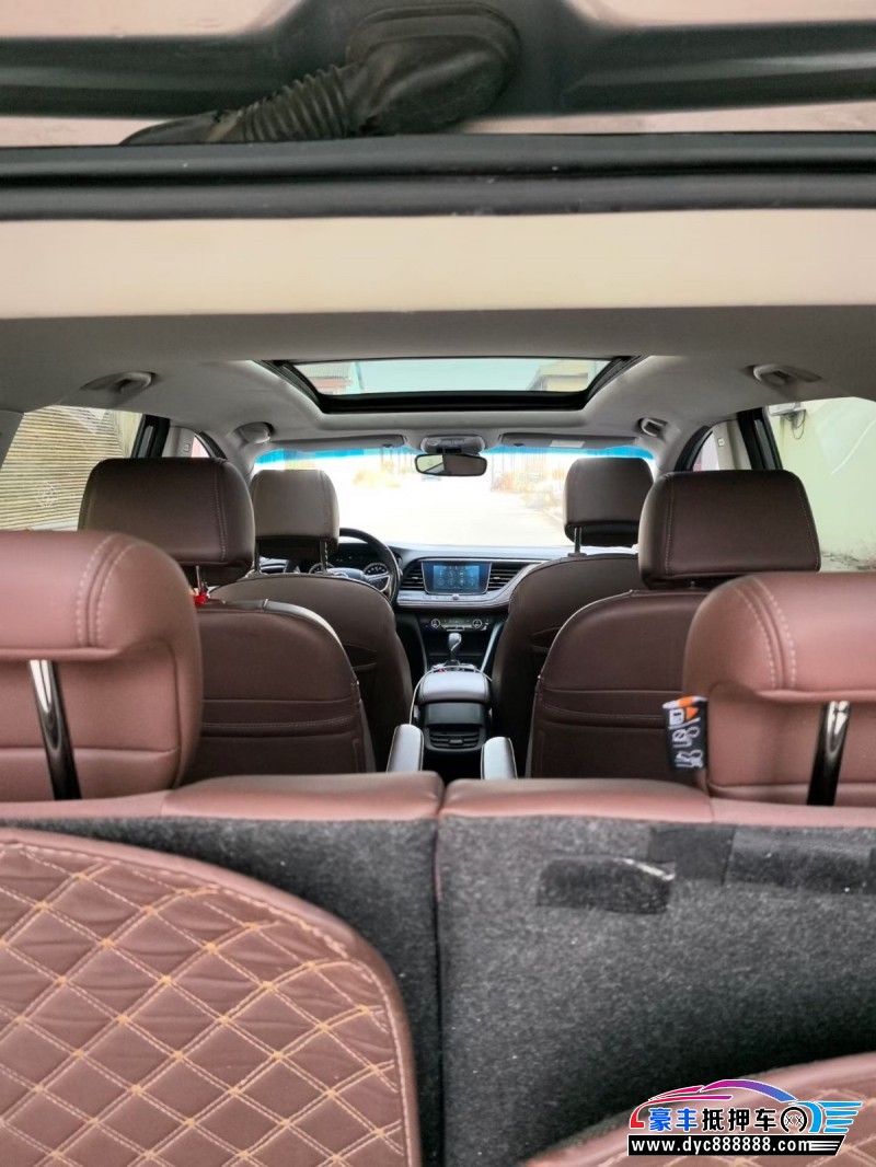 18年别克别克GL6轿车抵押车出售