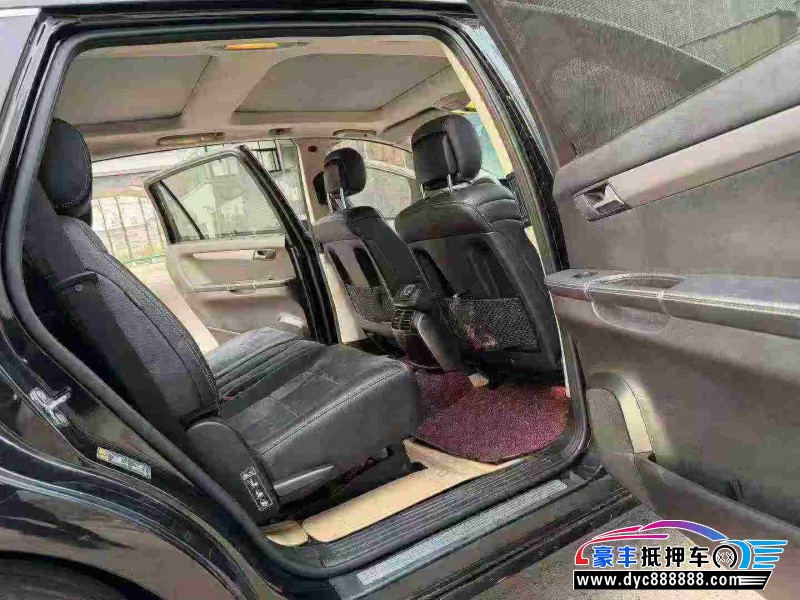 16年奔驰R轿车抵押车出售