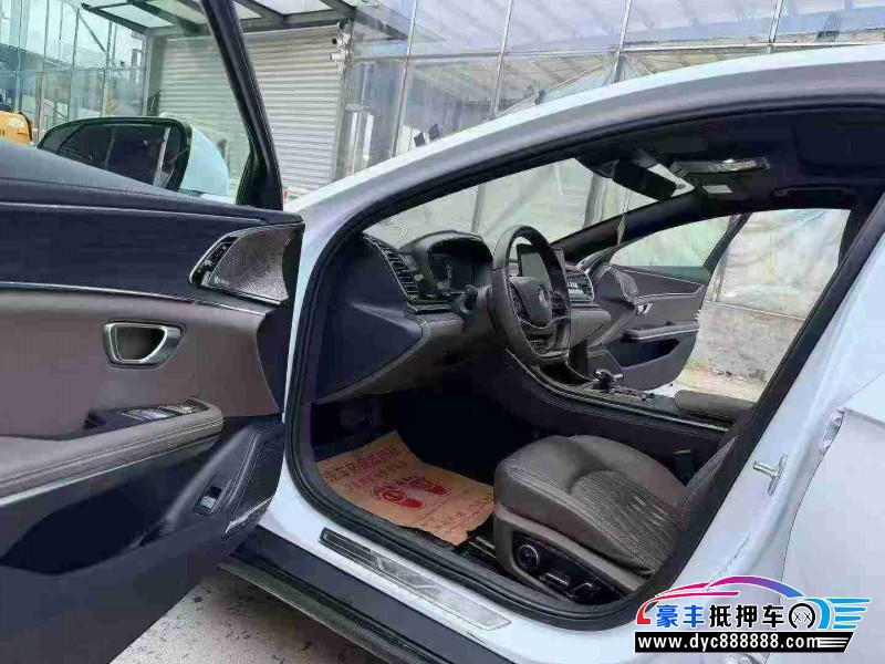 20年比亚迪汉轿车抵押车出售