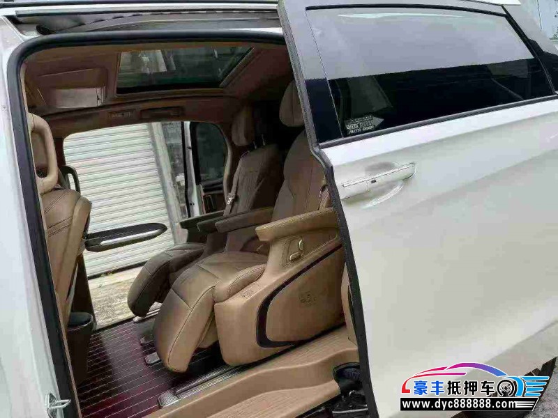 21年别克GL8轿车抵押车出售