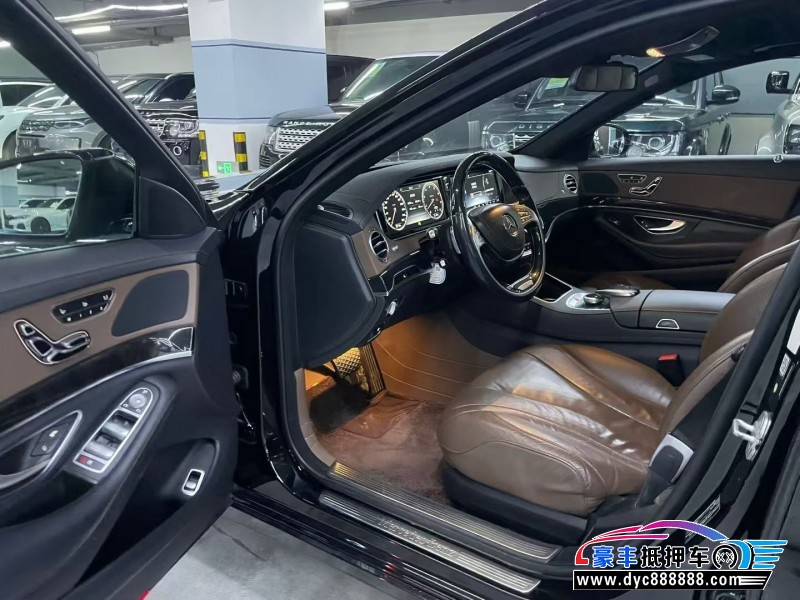 17年奔驰S轿车抵押车出售