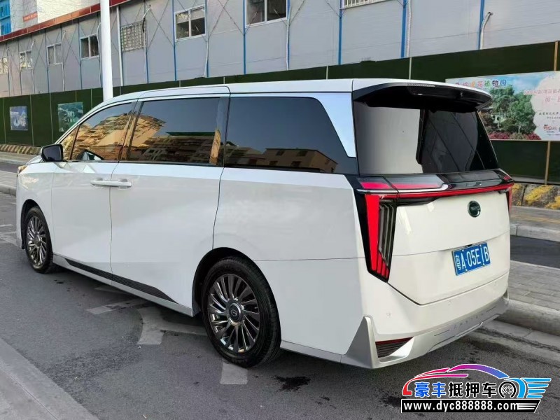 22年传祺M8轿车抵押车出售