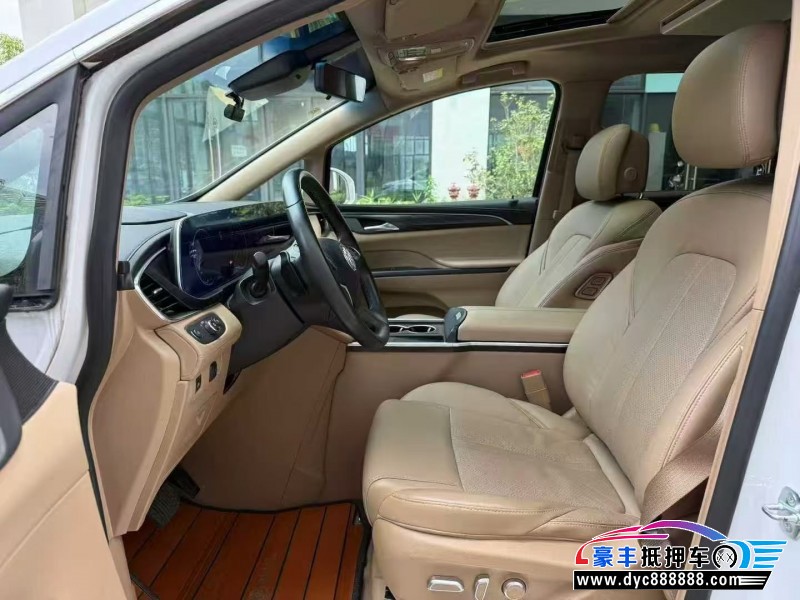 21年别克GL8轿车抵押车出售