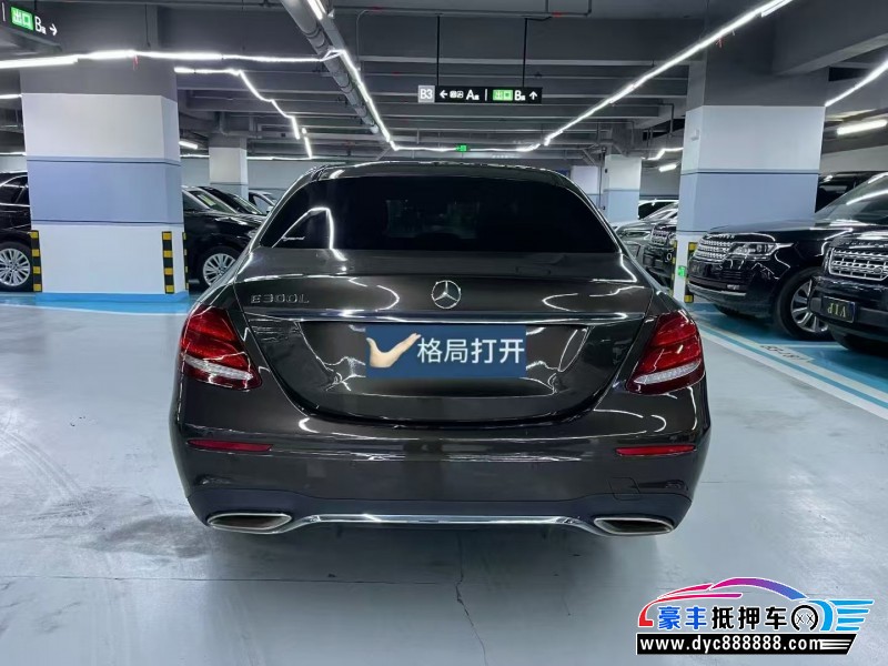 16年奔驰E轿车抵押车出售
