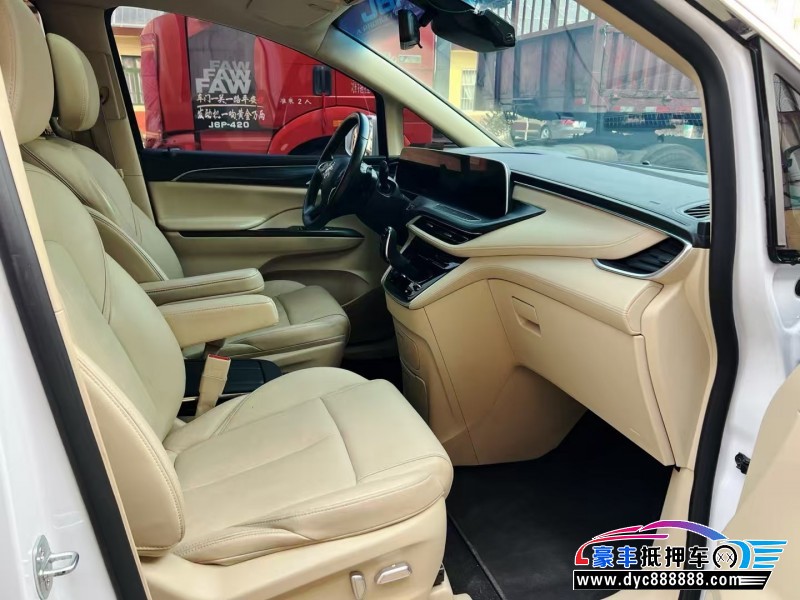 24年别克GL8轿车抵押车出售