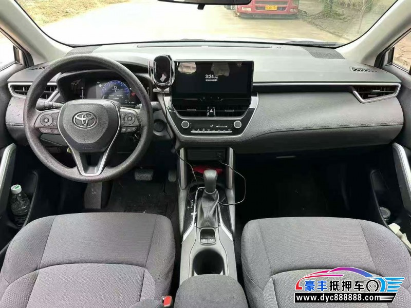 24年丰田锋兰达轿车抵押车出售