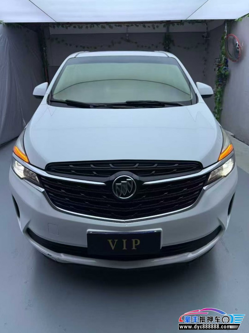 抵押车出售20年别克GL8轿车