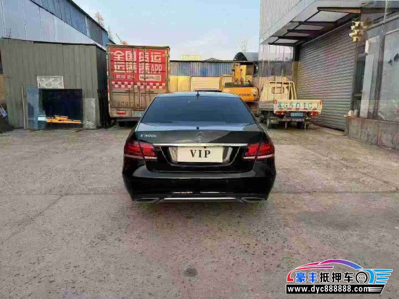 15年奔驰E轿车抵押车出售