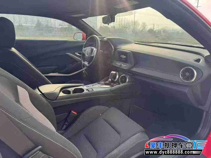 25年雪佛兰科迈罗轿车抵押车出售