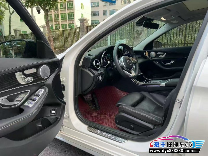21年奔驰C轿车抵押车出售