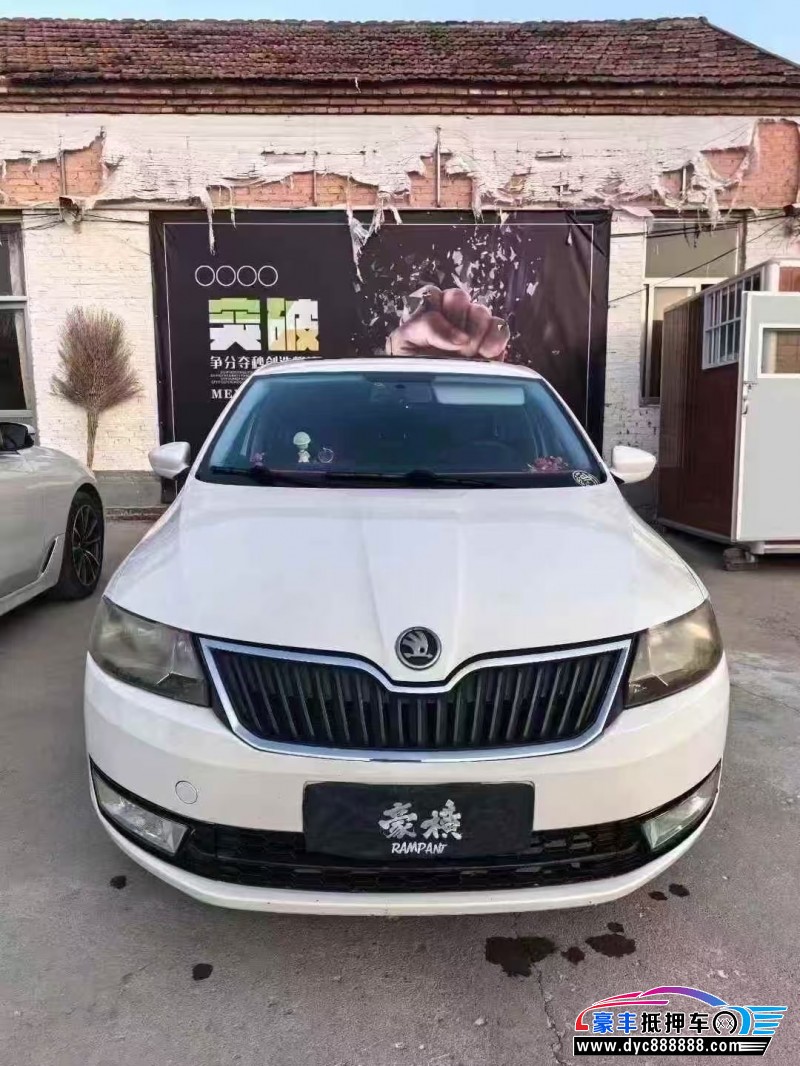 抵押车出售17年斯柯达昕锐轿车