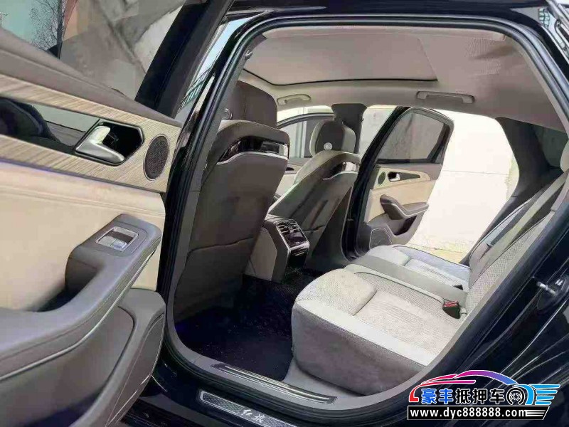 20年红旗H9轿车抵押车出售