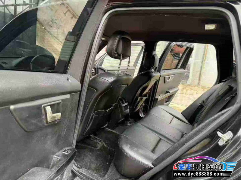 12年奔驰GLK轿车抵押车出售