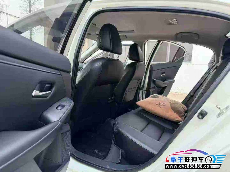 21年日产轩逸轿车抵押车出售