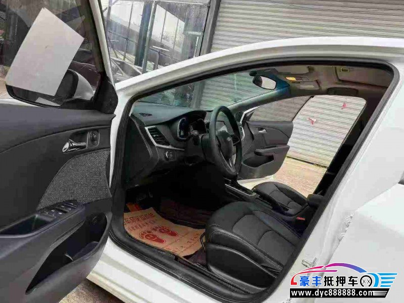 18年雪佛兰科沃兹轿车抵押车出售