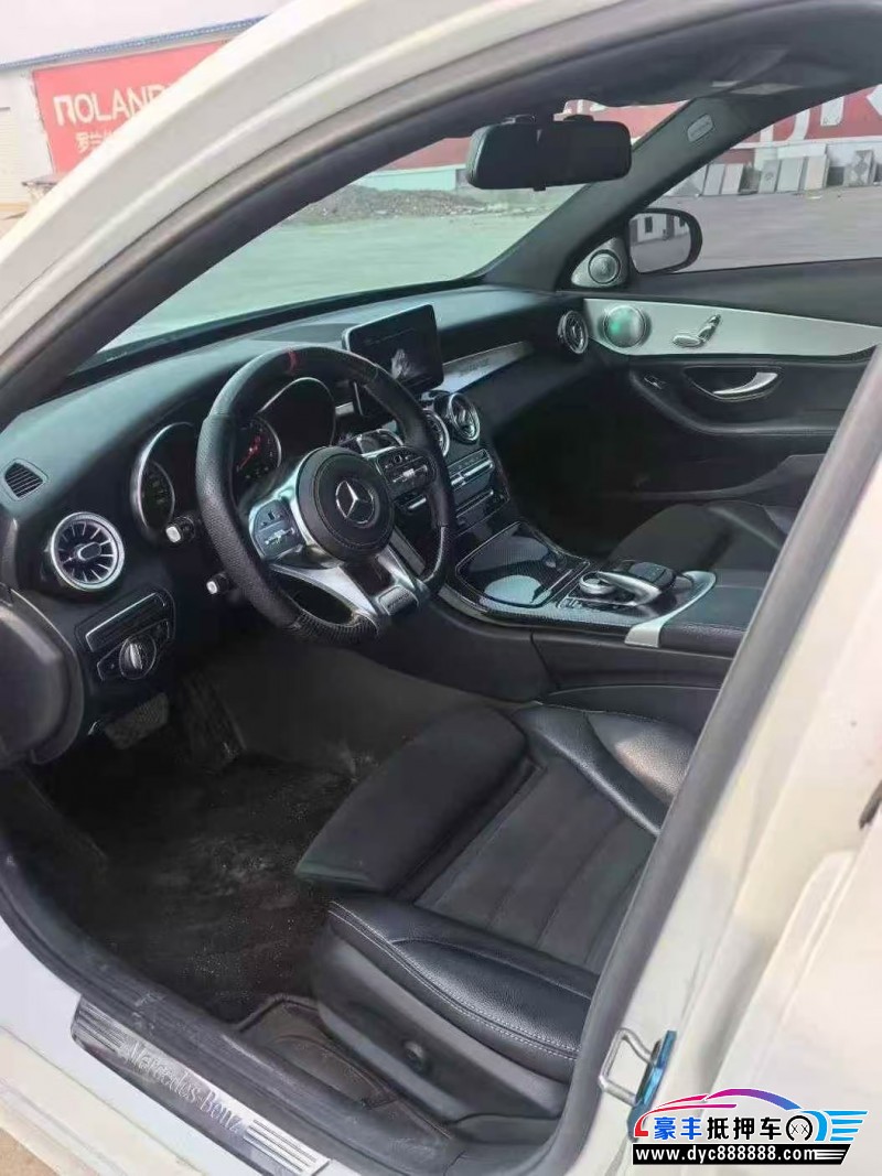 18年奔驰C轿车抵押车出售