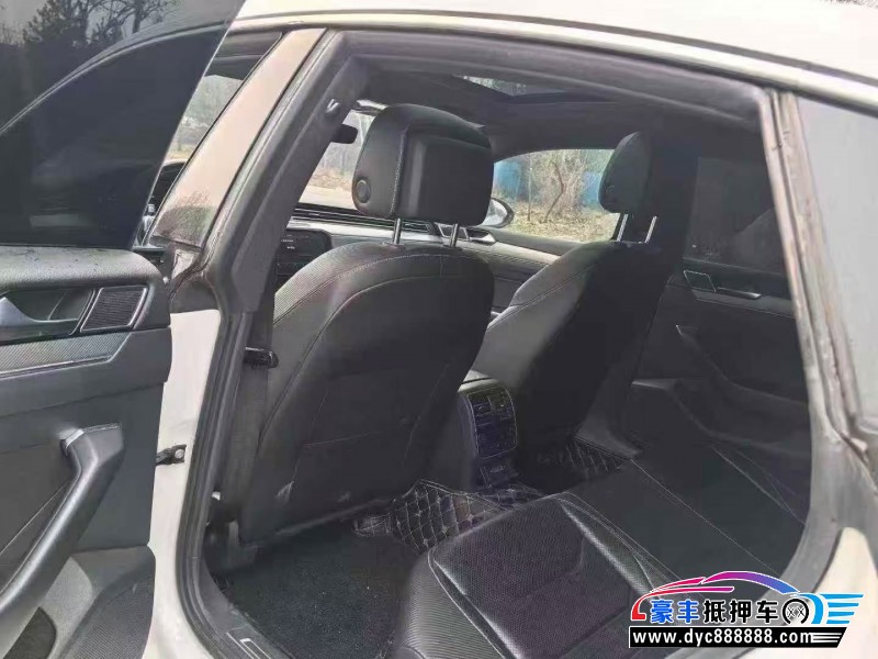 19年大众CC轿车抵押车出售