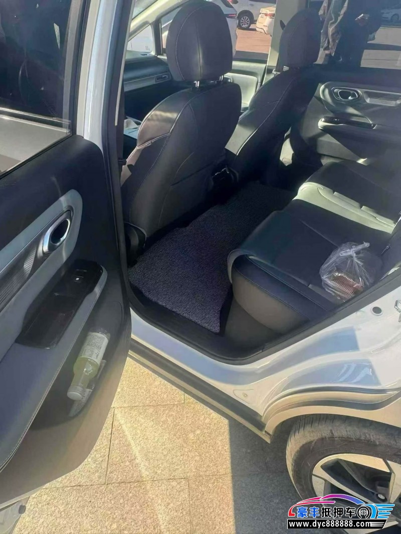 24年埃安Y70轿车抵押车出售