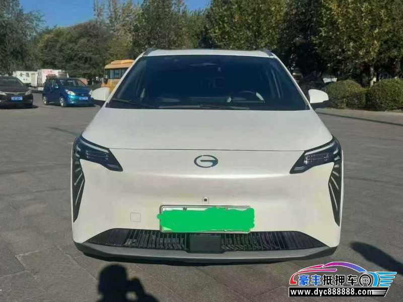 抵押车出售24年埃安Y70轿车