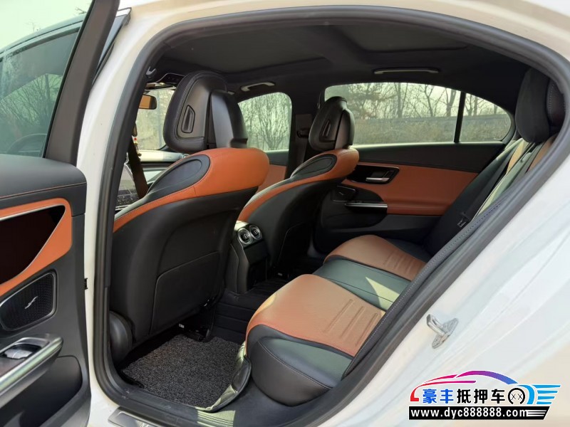 22年奔驰C轿车抵押车出售