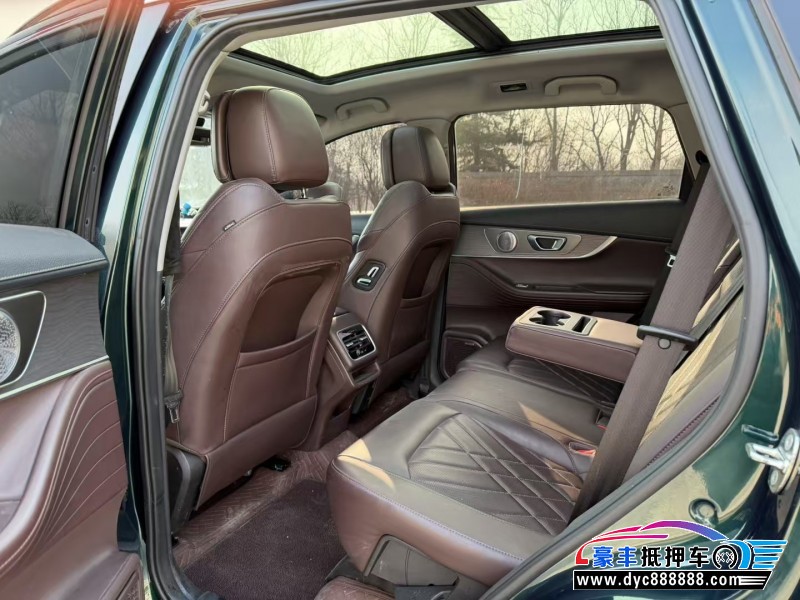 22年奇瑞瑞虎8轿车抵押车出售