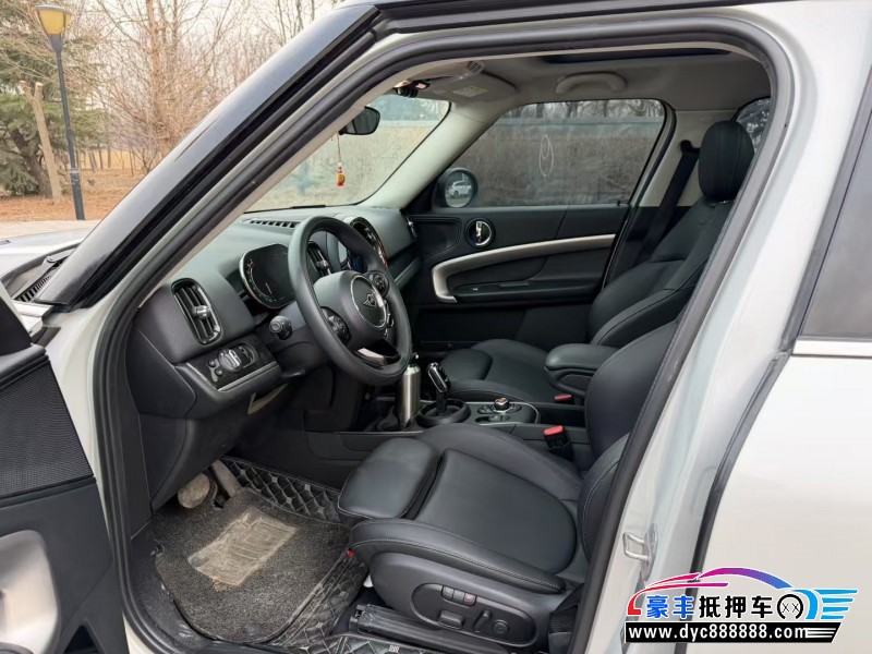 20年宝马MINI轿车抵押车出售