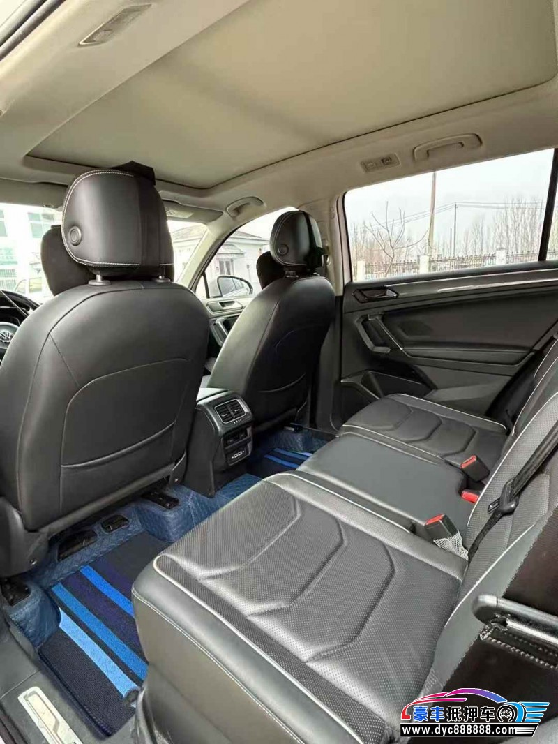 20年大众途观轿车抵押车出售