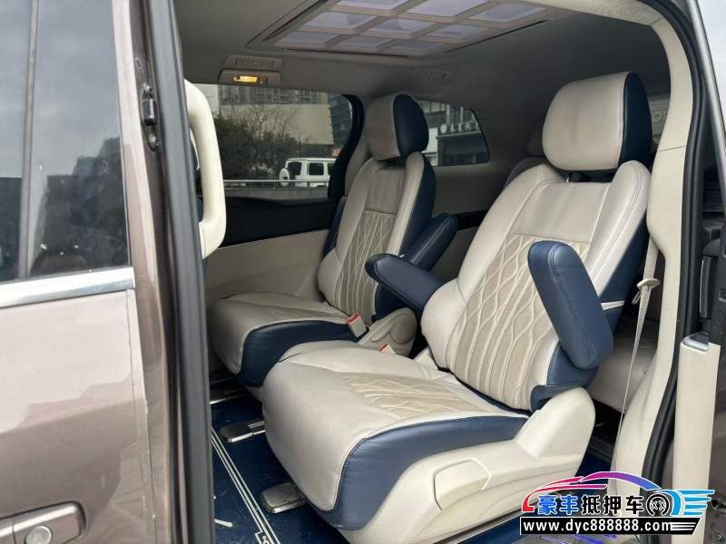 21年别克GL8轿车抵押车出售