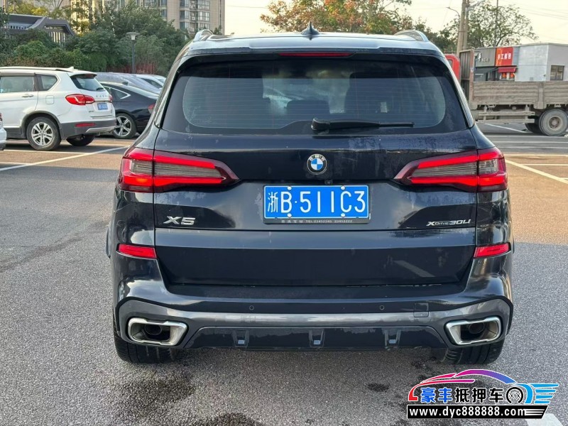 23年宝马X5轿车抵押车出售