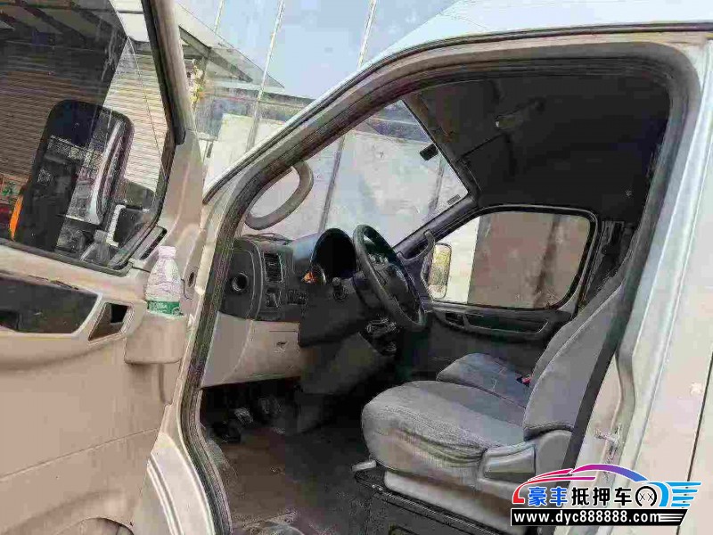 20年东风御风轿车抵押车出售