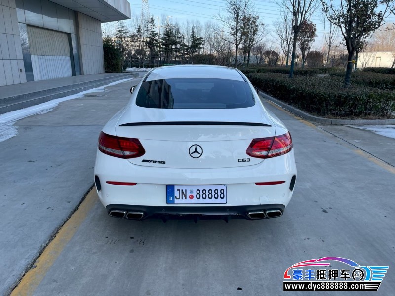 18年奔驰C轿车抵押车出售