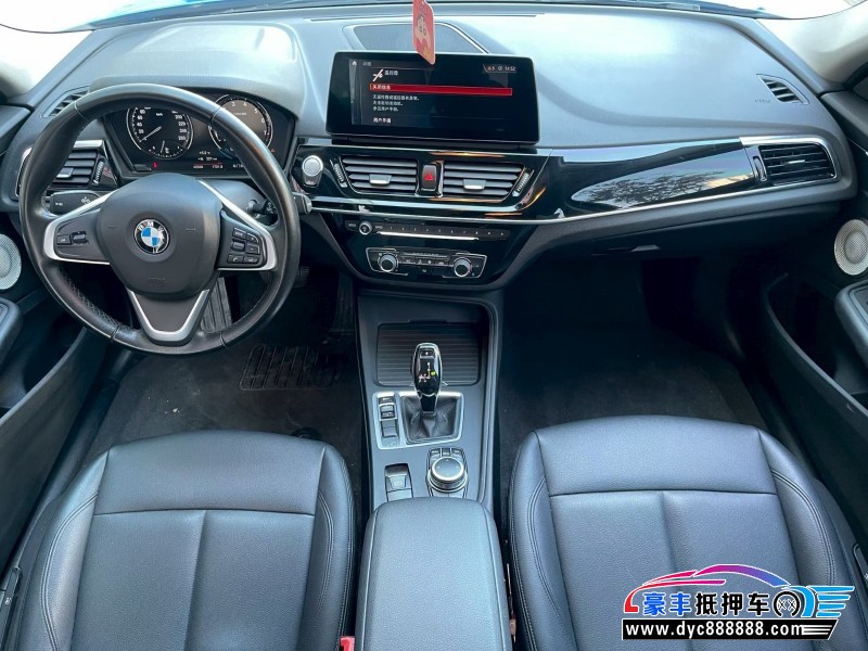 21年宝马1系轿车抵押车出售