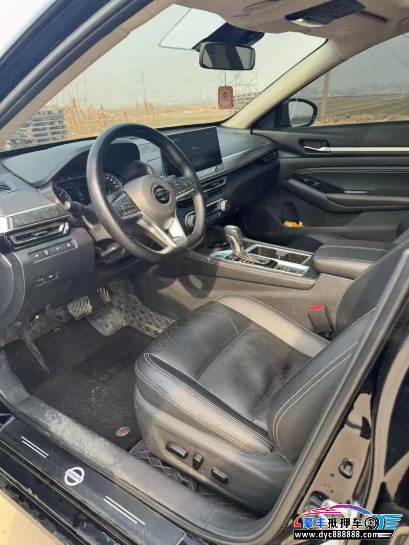 24年日产天籁轿车抵押车出售