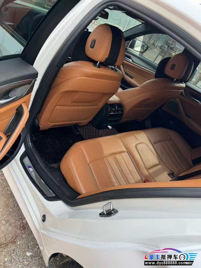 18年宝马5系轿车抵押车出售