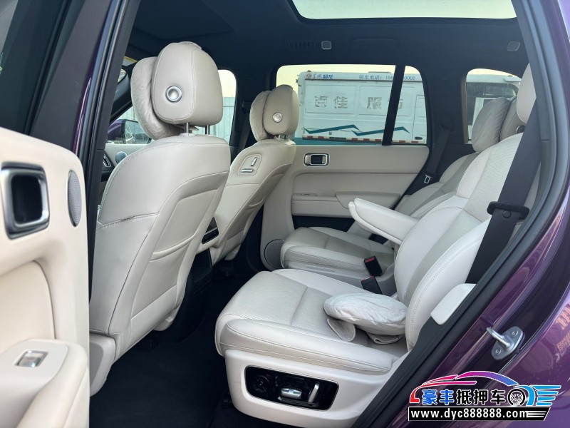 22年理想L8轿车抵押车出售