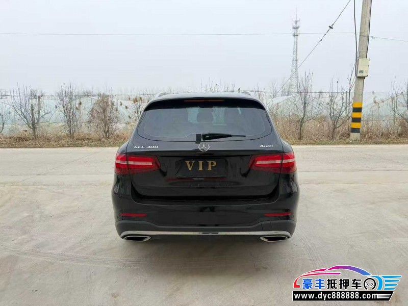 18年奔驰GLC轿车抵押车出售