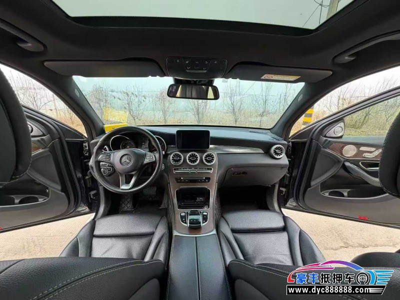 18年奔驰GLC轿车抵押车出售