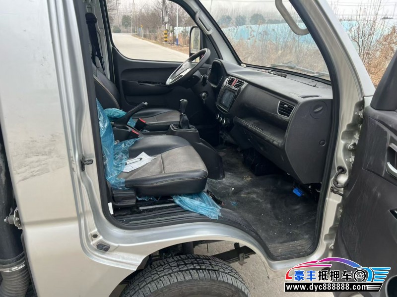 24年福田平板轿车抵押车出售