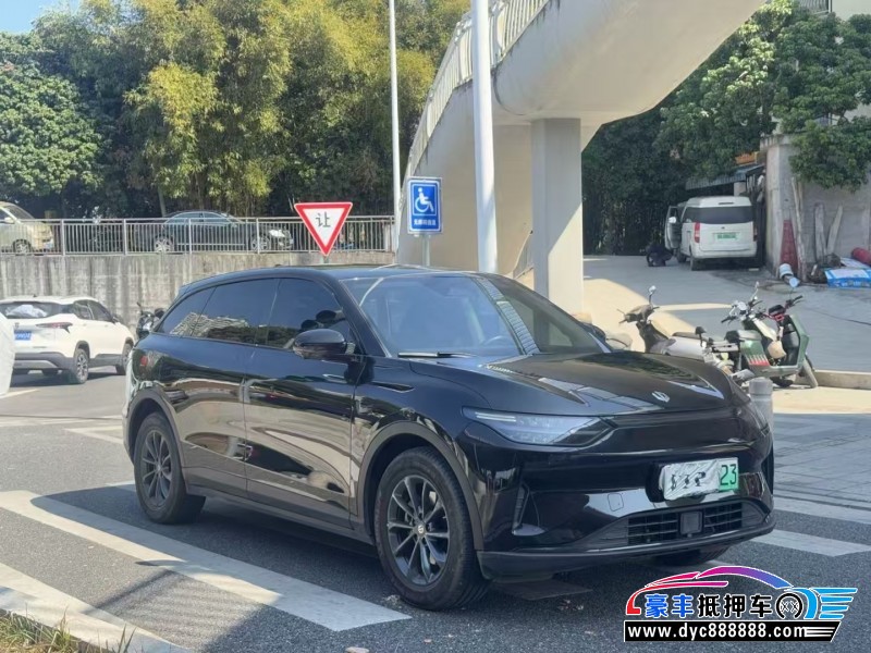 24年零跑C11轿车抵押车出售