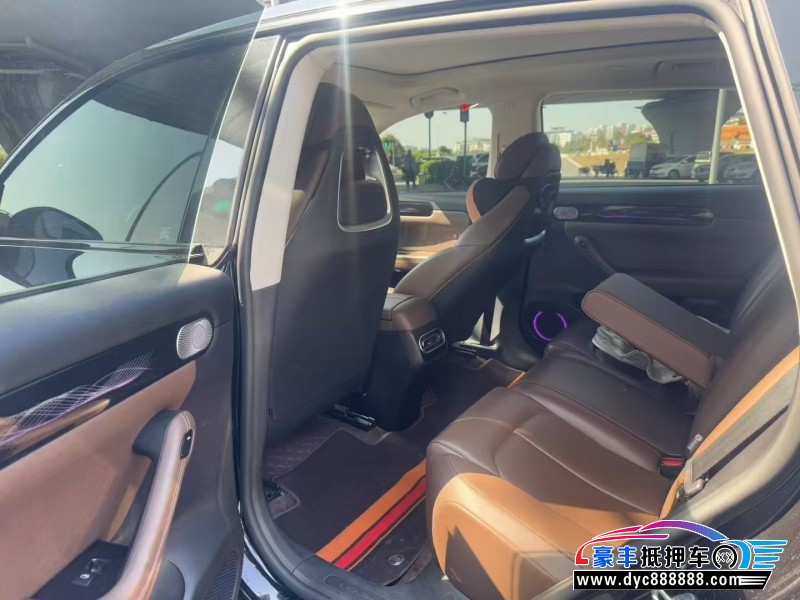 24年零跑C11轿车抵押车出售