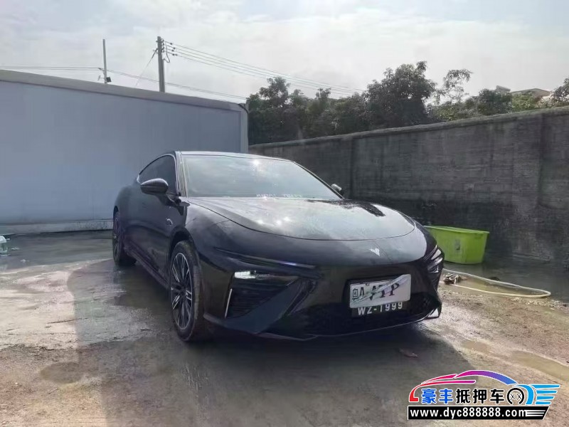 24年哪吒S轿车抵押车出售