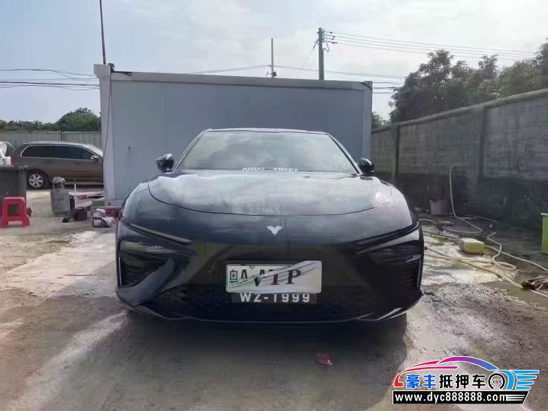 24年哪吒S轿车抵押车出售