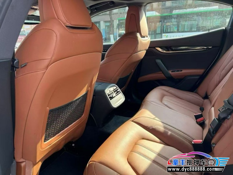 24年玛莎拉蒂Ghibli轿车抵押车出售