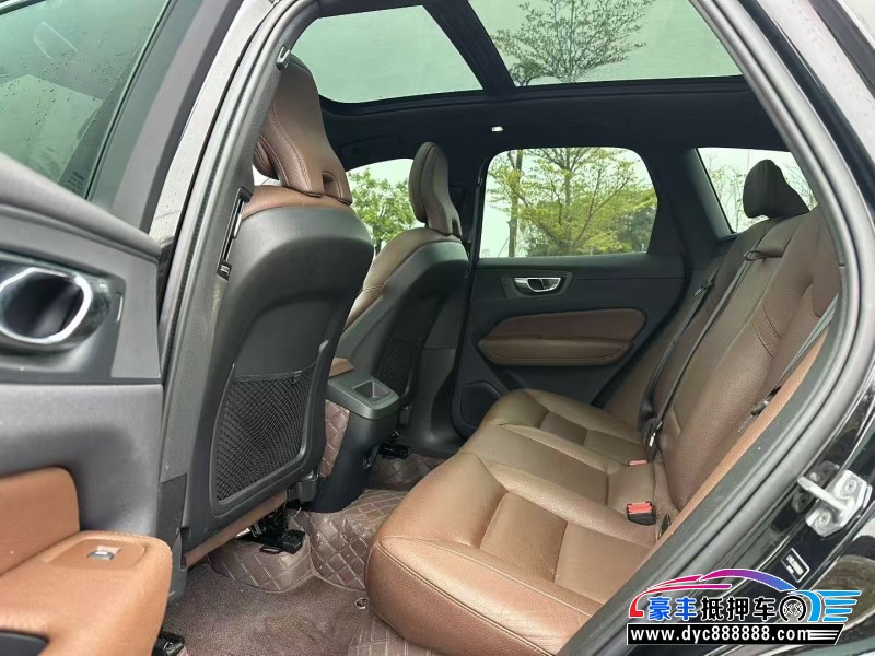 22年沃尔沃XC60轿车抵押车出售