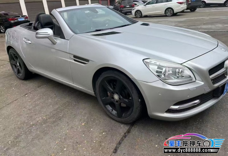 13年奔驰SLK轿车抵押车出售