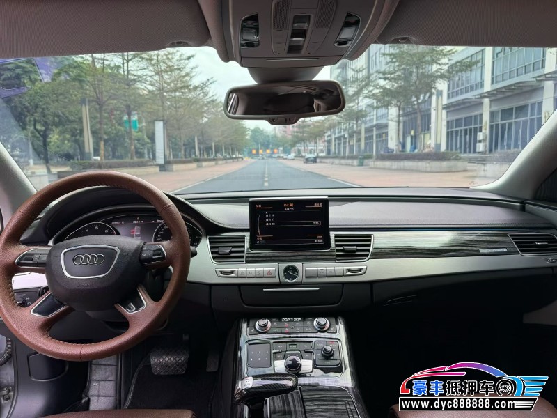 12年奥迪A8L轿车抵押车出售