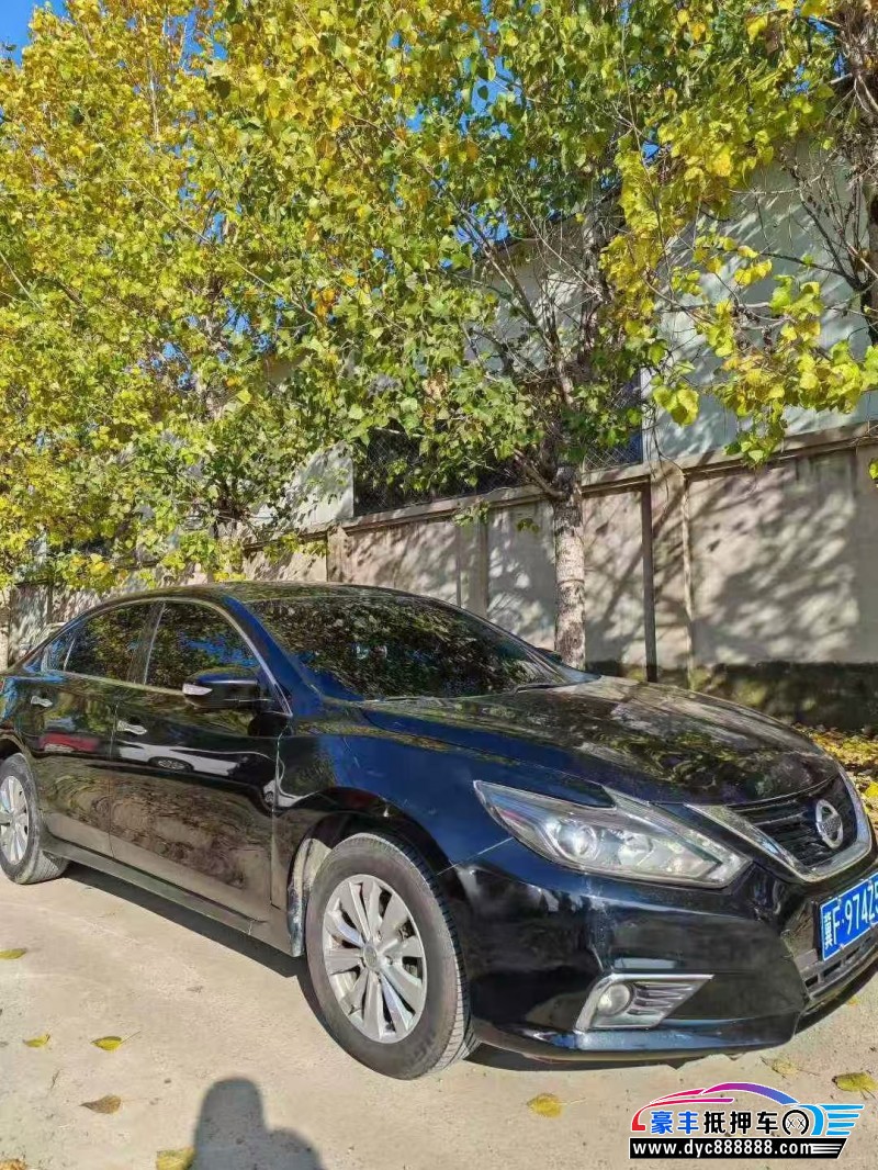18年日产天籁轿车抵押车出售